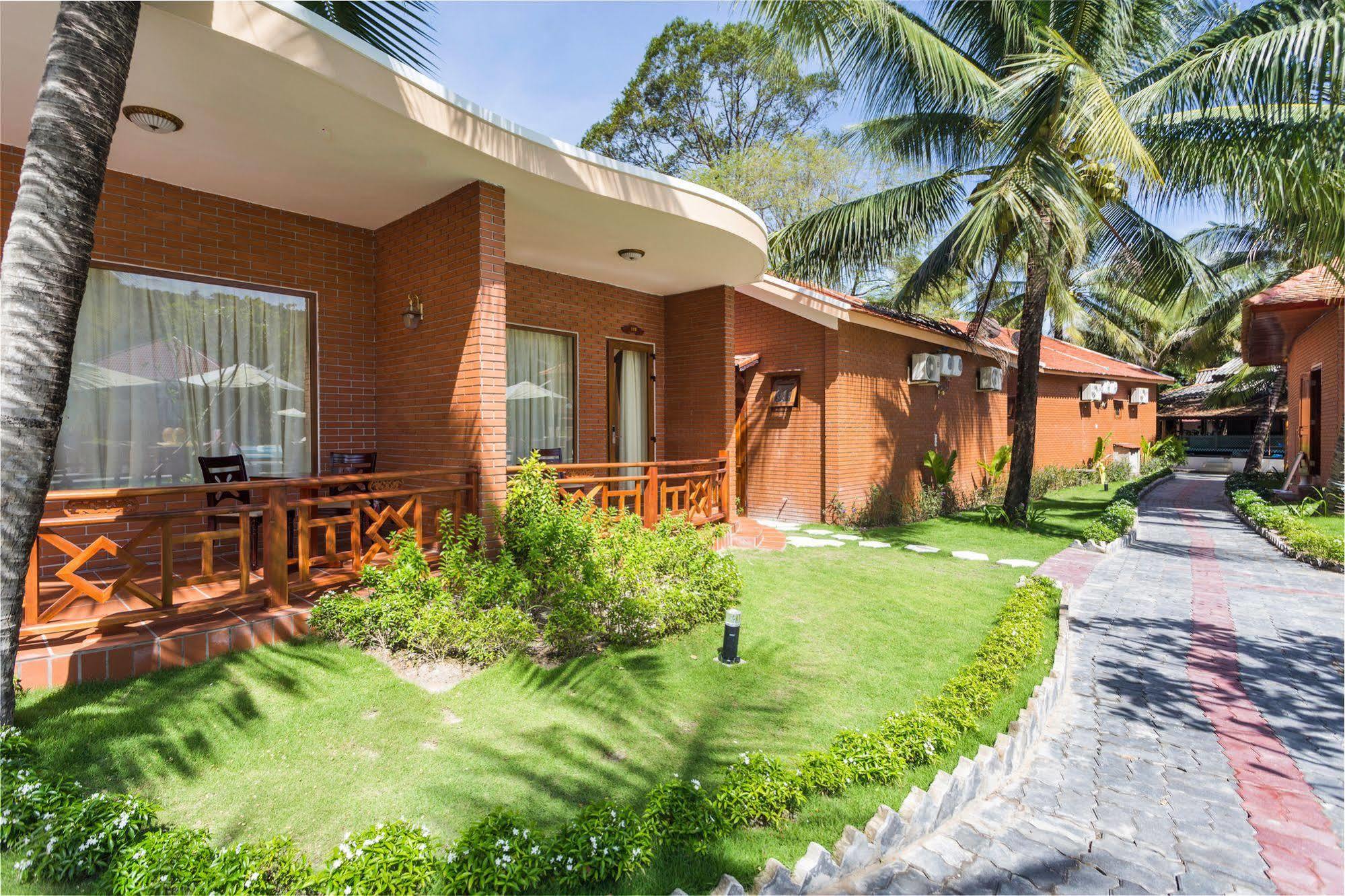 Gold Coast 3*